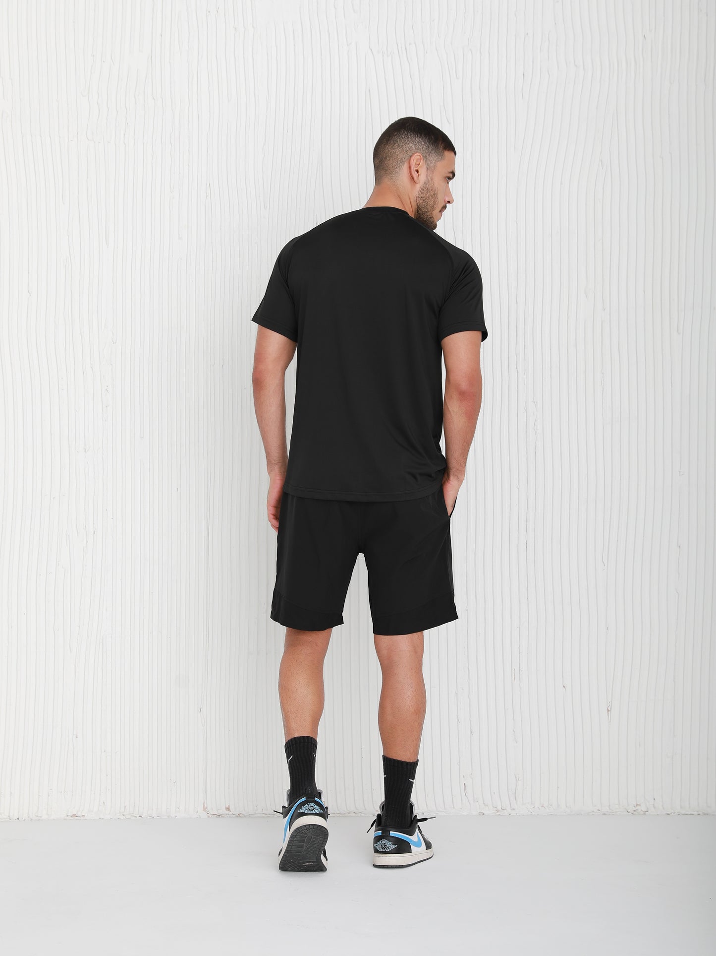 All Essential T-Shirt in Black