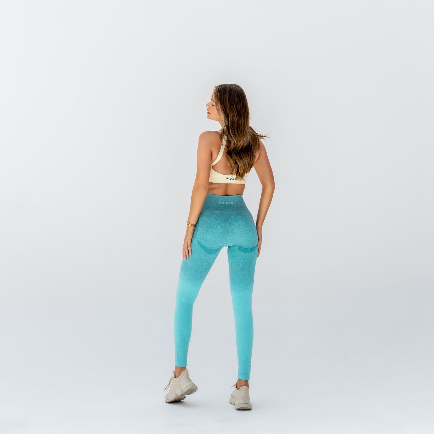 Seamless Ocean Ombré Power